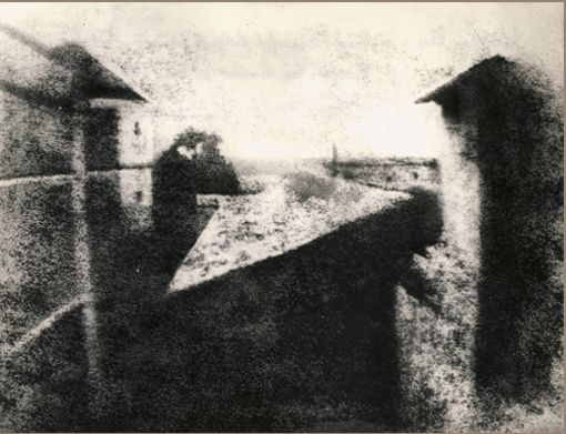 Das erste Foto der Welt: Blick aus dem Fenster in Le Gras, Joseph Nicéphore Niépce 1826